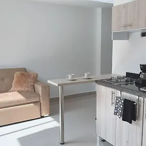Aparta Suites Granada Deluxe Hotel Cali